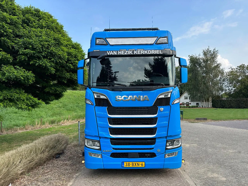 Scania S650 Full air-retarder 310 WB - شاحنة جرار: صور 4 Scania S650 Full air-retarder 310 WB - شاحنة جرار: صور 4