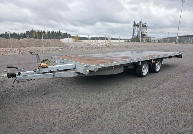 EduardP4 3000kg - مقطورات مسطحة: صور 1 EduardP4 3000kg - مقطورات مسطحة: صور 1