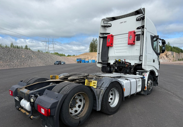 Iveco Stralis 480 6x2 - شاحنة جرار: صور 5 Iveco Stralis 480 6x2 - شاحنة جرار: صور 5