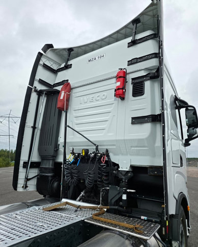 شاحنة جرار IvecoS-Way 460 4x2 LNG / LBG: صور 8 شاحنة جرار IvecoS-Way 460 4x2 LNG / LBG: صور 8