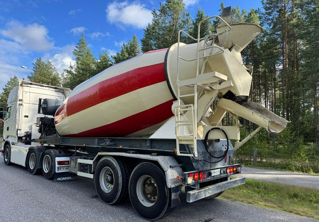 Liebherr12m3 - نصف مقطورة خلاطة خرسانة: صور 2 Liebherr12m3 - نصف مقطورة خلاطة خرسانة: صور 2