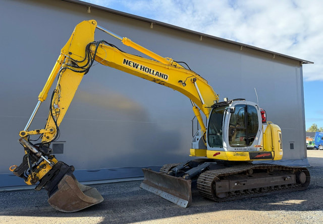 New HollandE235SR - حفارات زحافة: صور 1 New HollandE235SR - حفارات زحافة: صور 1