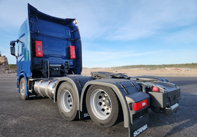 Scania R410 LNG / LBG 6x2 - شاحنة جرار: صور 3 Scania R410 LNG / LBG 6x2 - شاحنة جرار: صور 3