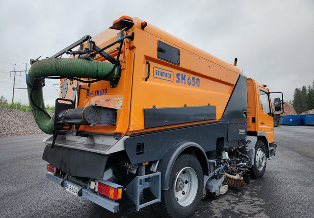 SchmidtSK650 Atego 85kmh/h - سياره كنس شوارع: صور 5 SchmidtSK650 Atego 85kmh/h - سياره كنس شوارع: صور 5