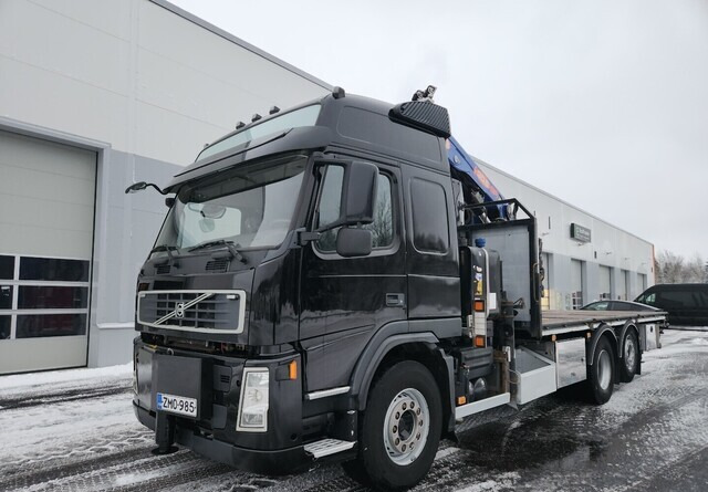 Volvo FM 420 6x2 - شاحنة كرين: صور 1 Volvo FM 420 6x2 - شاحنة كرين: صور 1