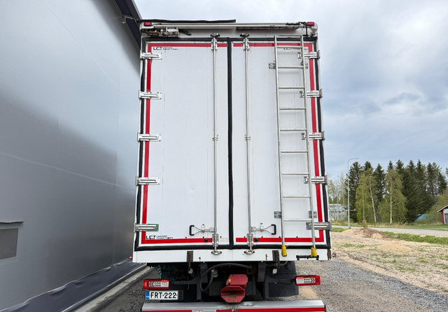 VolvoFH 540 8x4 66m3 - بصندوق مغلق شاحنة: صور 5 VolvoFH 540 8x4 66m3 - بصندوق مغلق شاحنة: صور 5