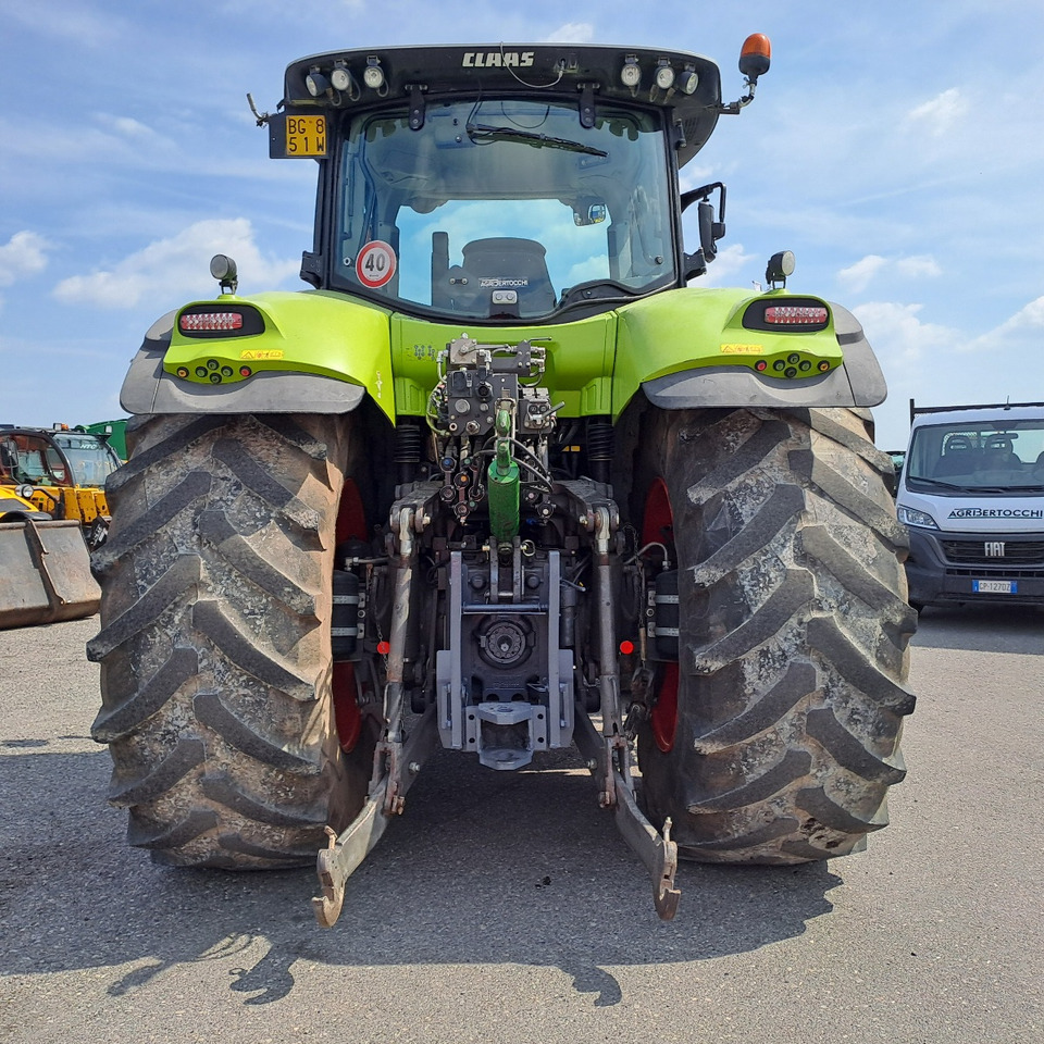 CLAAS 830 AXION - جرار: صور 5 CLAAS 830 AXION - جرار: صور 5
