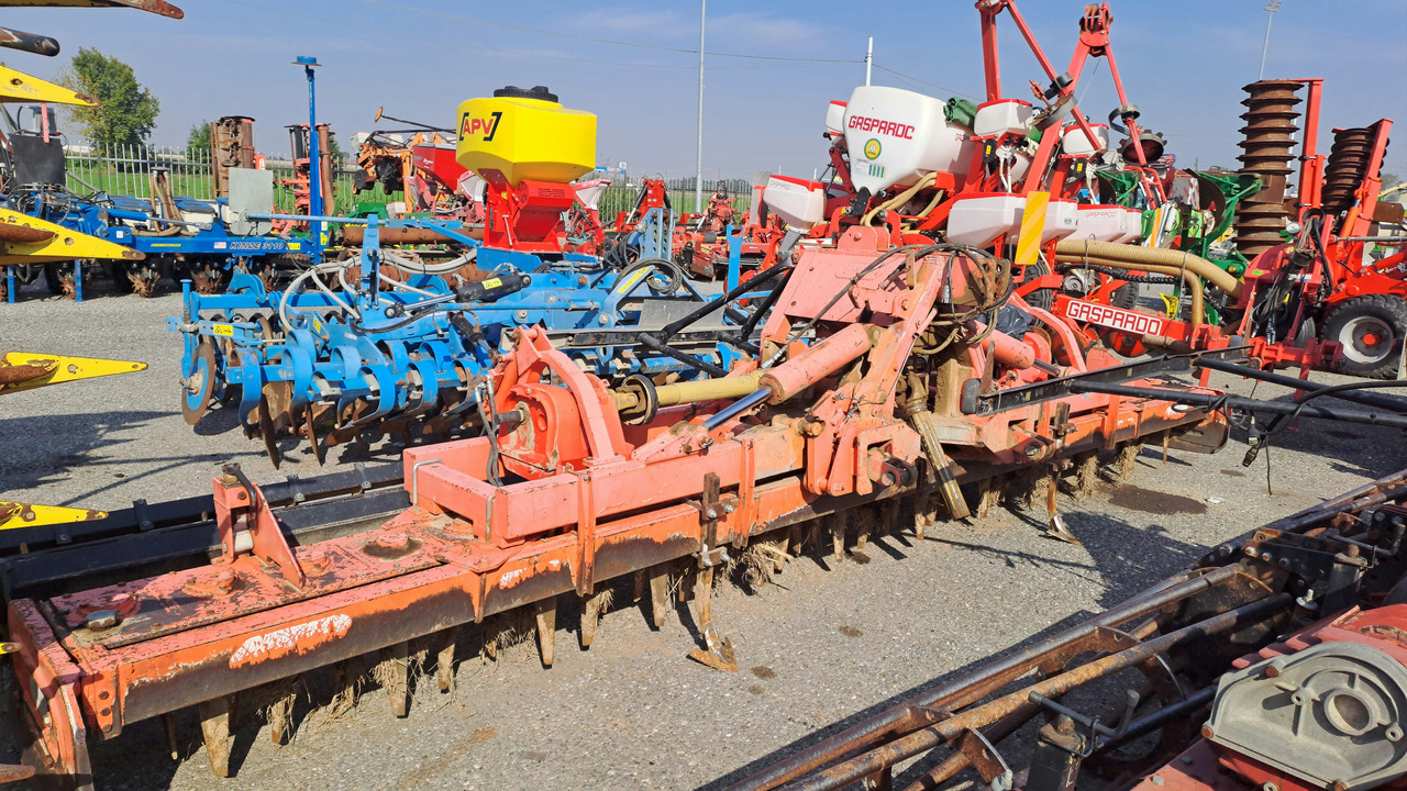 ERPICE ROTANTE MASCHIO AQUILA 6 METRI MOD 6000 * CR - محراث الدوار: صور 1 ERPICE ROTANTE MASCHIO AQUILA 6 METRI MOD 6000 * CR - محراث الدوار: صور 1