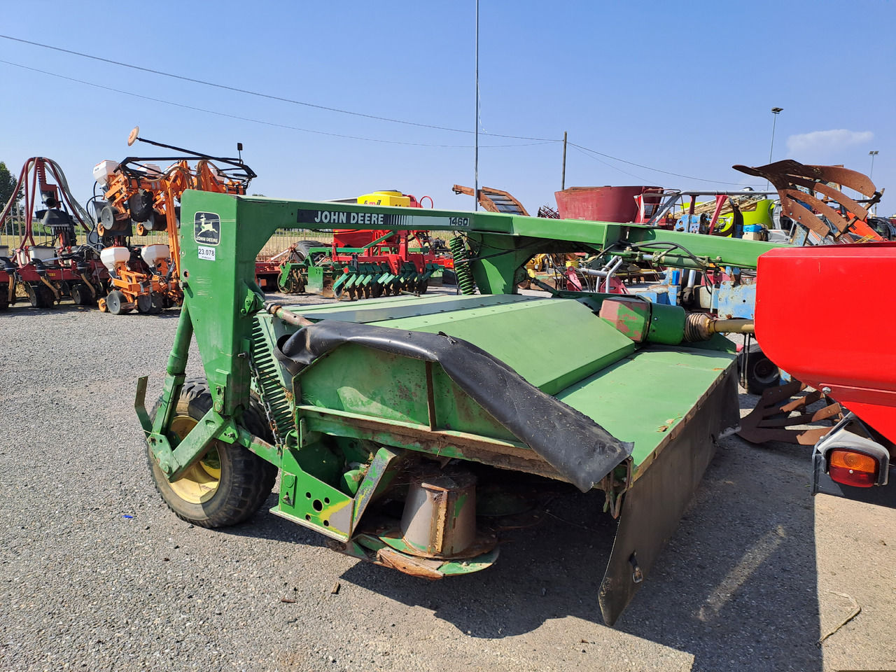JOHN DEERE 1460 - جزازة: صور 3 JOHN DEERE 1460 - جزازة: صور 3