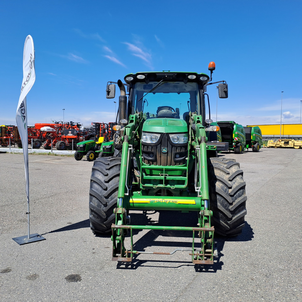JOHN DEERE 6125R - جرار: صور 3 JOHN DEERE 6125R - جرار: صور 3