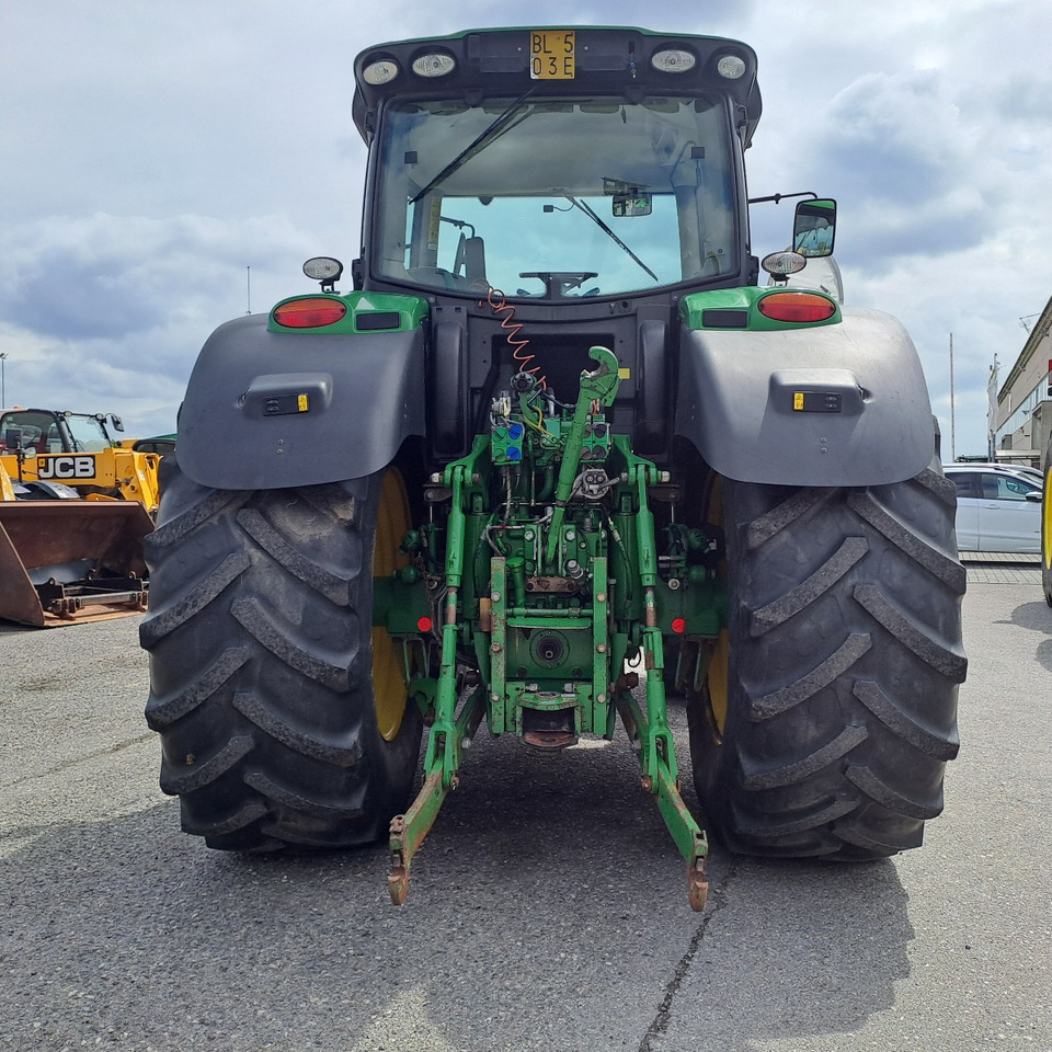 JOHN DEERE 6210R - جرار: صور 4 JOHN DEERE 6210R - جرار: صور 4