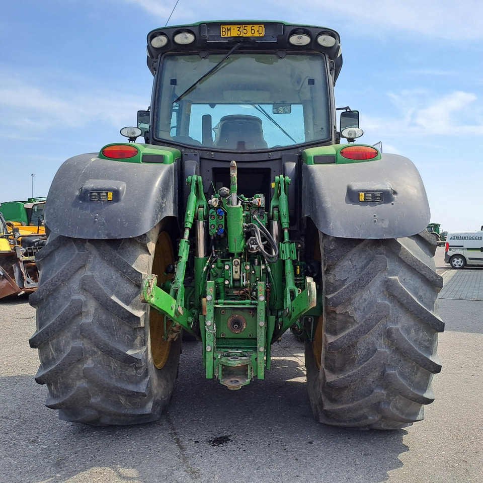 JOHN DEERE 6210R - جرار: صور 4 JOHN DEERE 6210R - جرار: صور 4