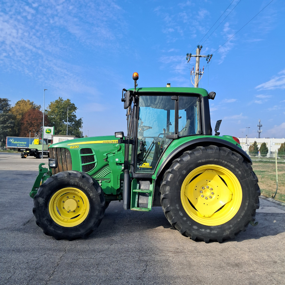 JOHN DEERE 6230 - جرار: صور 2 JOHN DEERE 6230 - جرار: صور 2