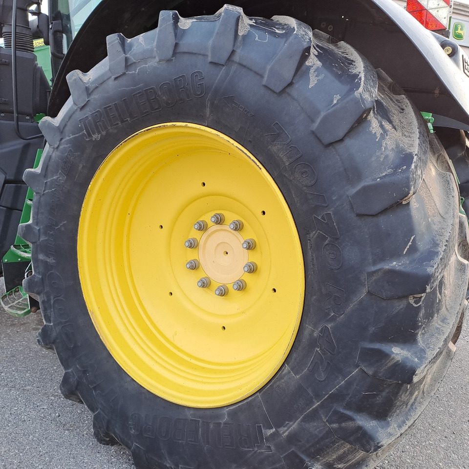 JOHN DEERE 6250R PREMIUM EDITION - جرار: صور 4 JOHN DEERE 6250R PREMIUM EDITION - جرار: صور 4