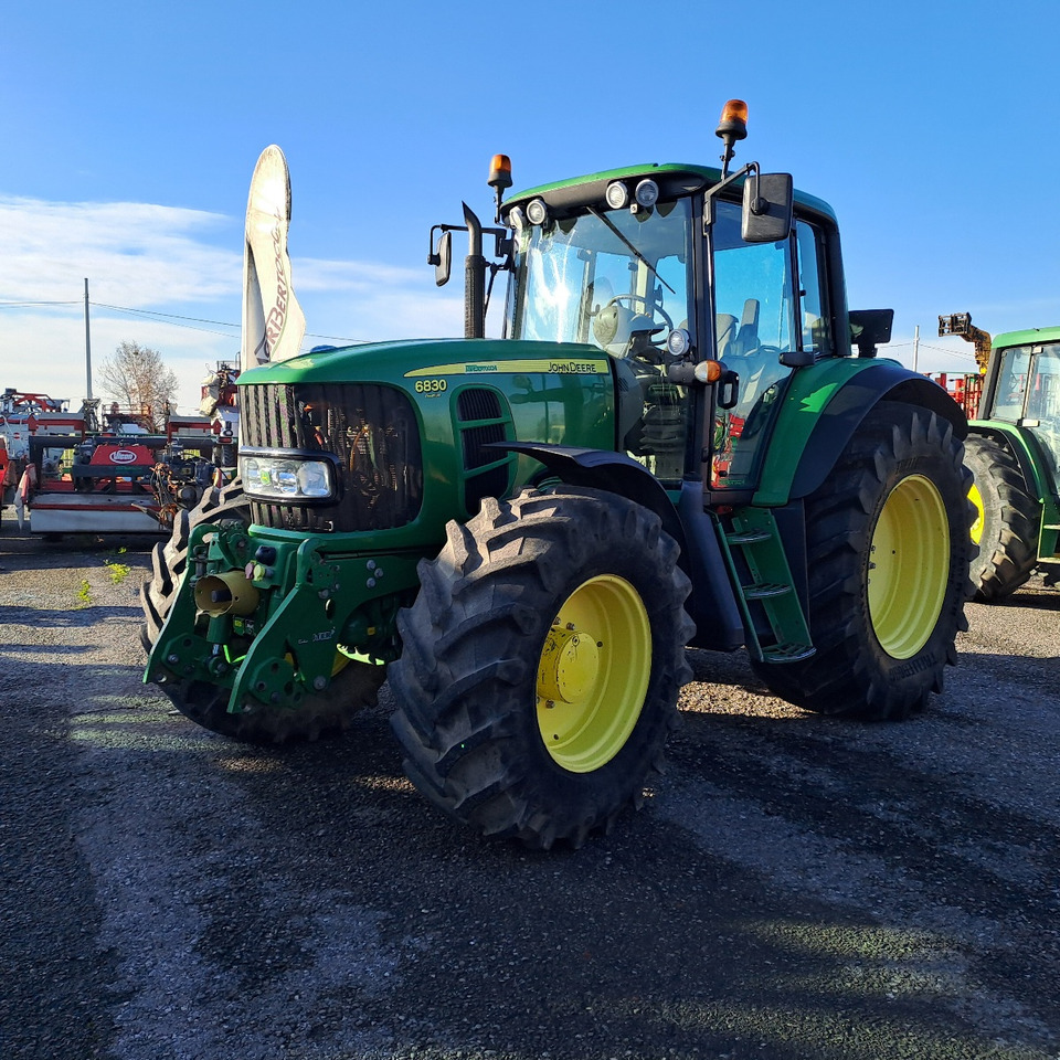JOHN DEERE 6830 - جرار: صور 1 JOHN DEERE 6830 - جرار: صور 1
