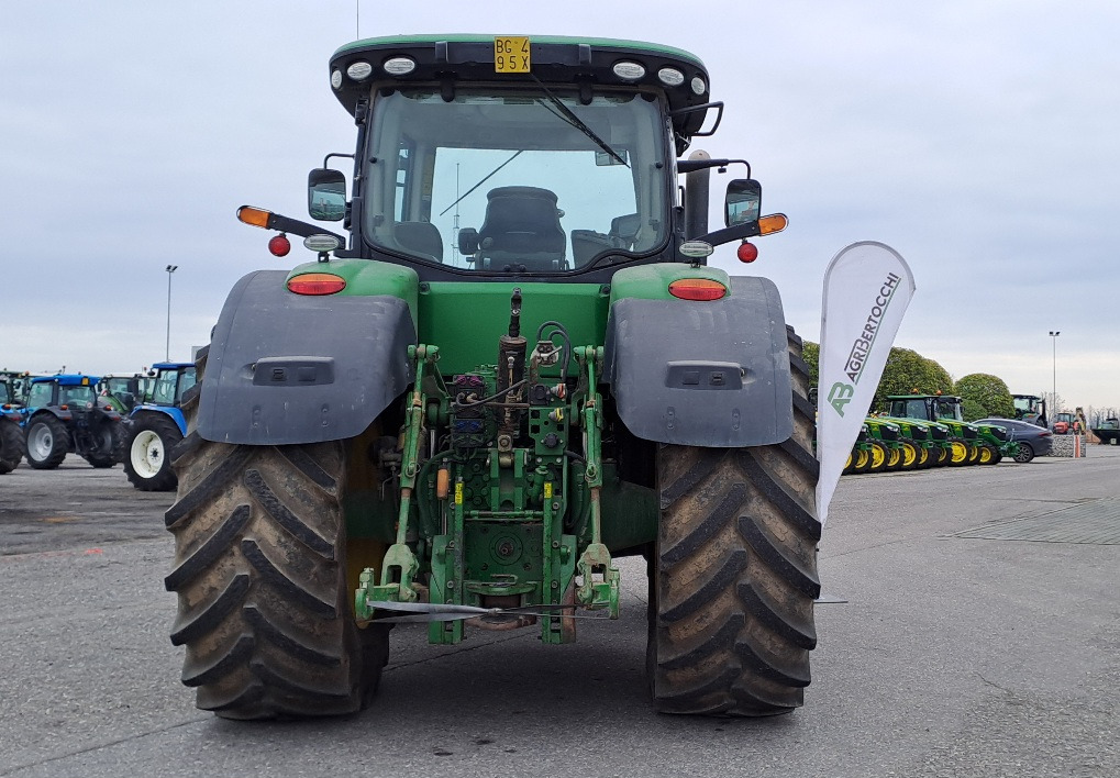 JOHN DEERE 7290R - جرار: صور 4 JOHN DEERE 7290R - جرار: صور 4