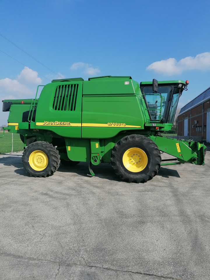 JOHN DEERE CTS 9780 - حصادة شاملة: صور 5 JOHN DEERE CTS 9780 - حصادة شاملة: صور 5