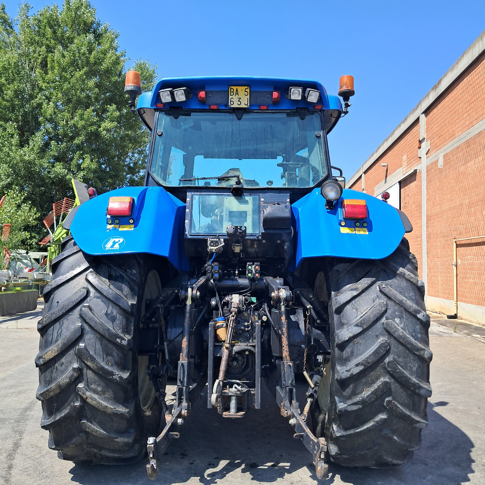NEW HOLLAND TVT195 - جرار: صور 4 NEW HOLLAND TVT195 - جرار: صور 4