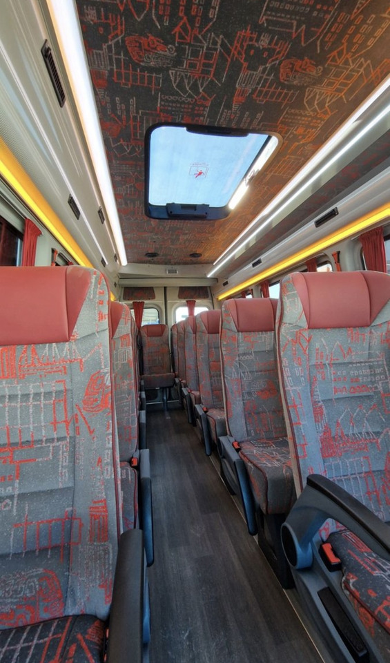 تأجير Mercedes Benz Sprinter 415 19 asientos Mercedes Benz Sprinter 415 19 asientos: صور 10