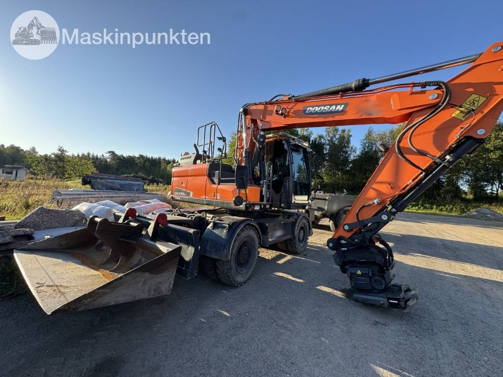 Doosan DX 170 W-5 + Tippvagn + Redskap - حفارة على عجلات: صور 1 Doosan DX 170 W-5 + Tippvagn + Redskap - حفارة على عجلات: صور 1