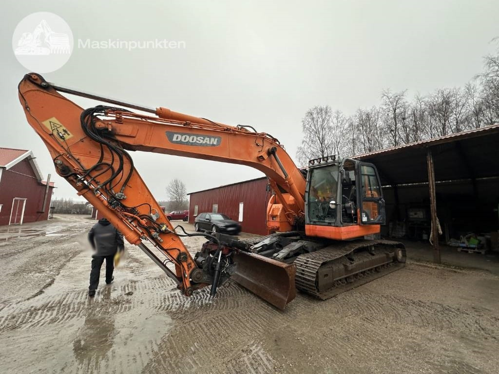 Doosan DX 235 LCR - حفارات زحافة: صور 3 Doosan DX 235 LCR - حفارات زحافة: صور 3