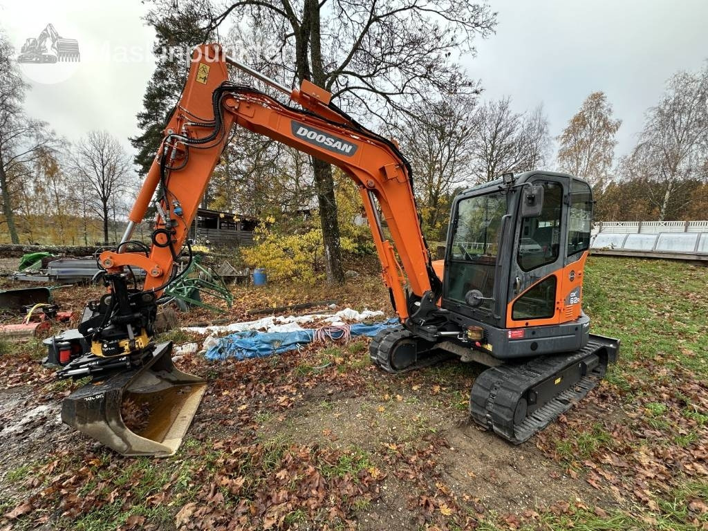 Doosan DX 62 R - حفارة مصغرة: صور 1 Doosan DX 62 R - حفارة مصغرة: صور 1