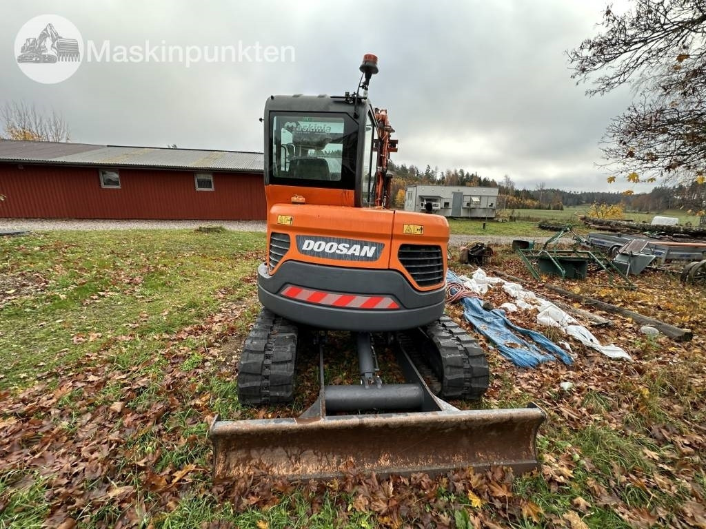 Doosan DX 62 R - حفارة مصغرة: صور 5 Doosan DX 62 R - حفارة مصغرة: صور 5