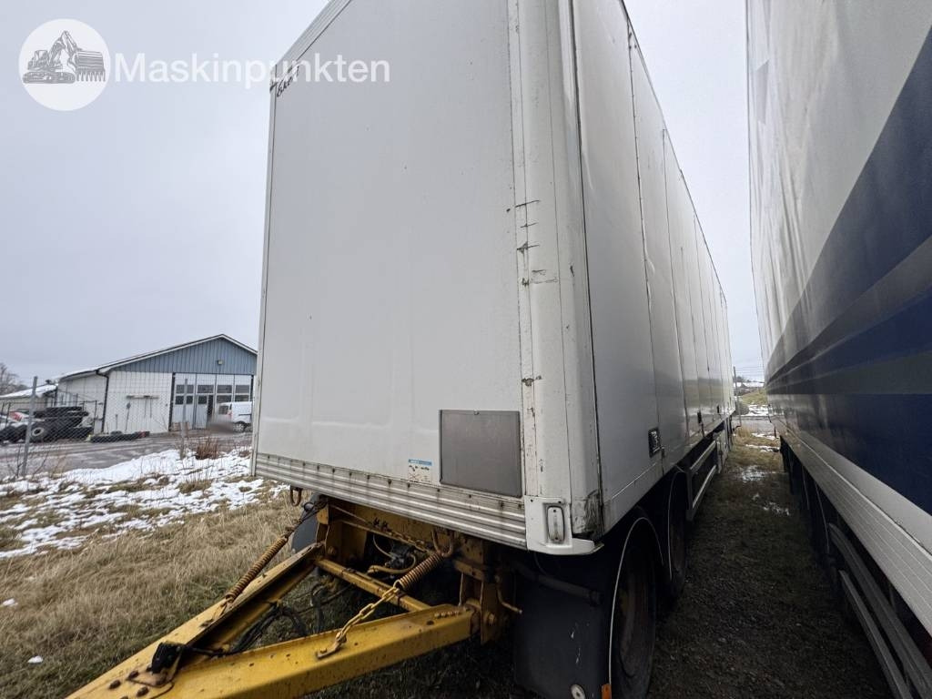 Ekeri L4 - بصندوق مغلق مقطورة: صور 1 Ekeri L4 - بصندوق مغلق مقطورة: صور 1