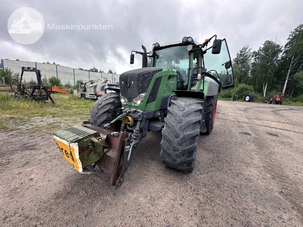 Fendt 824 Vario - جرار: صور 2 Fendt 824 Vario - جرار: صور 2