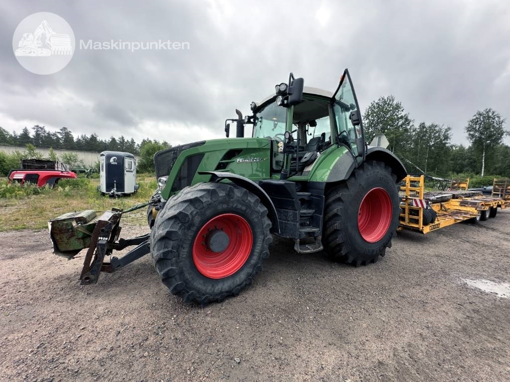 Fendt 824 Vario - جرار: صور 1 Fendt 824 Vario - جرار: صور 1