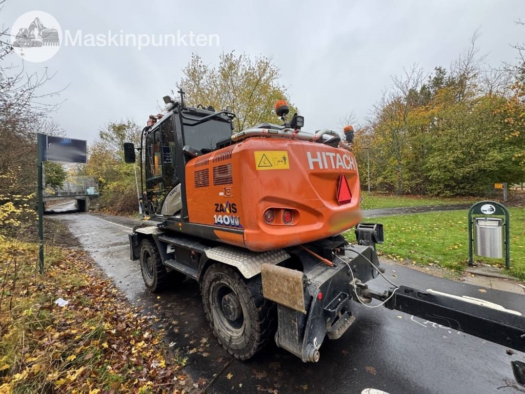 Hitachi ZX 140 W-6 Tippvagn med redskap - حفارة على عجلات: صور 2 Hitachi ZX 140 W-6 Tippvagn med redskap - حفارة على عجلات: صور 2
