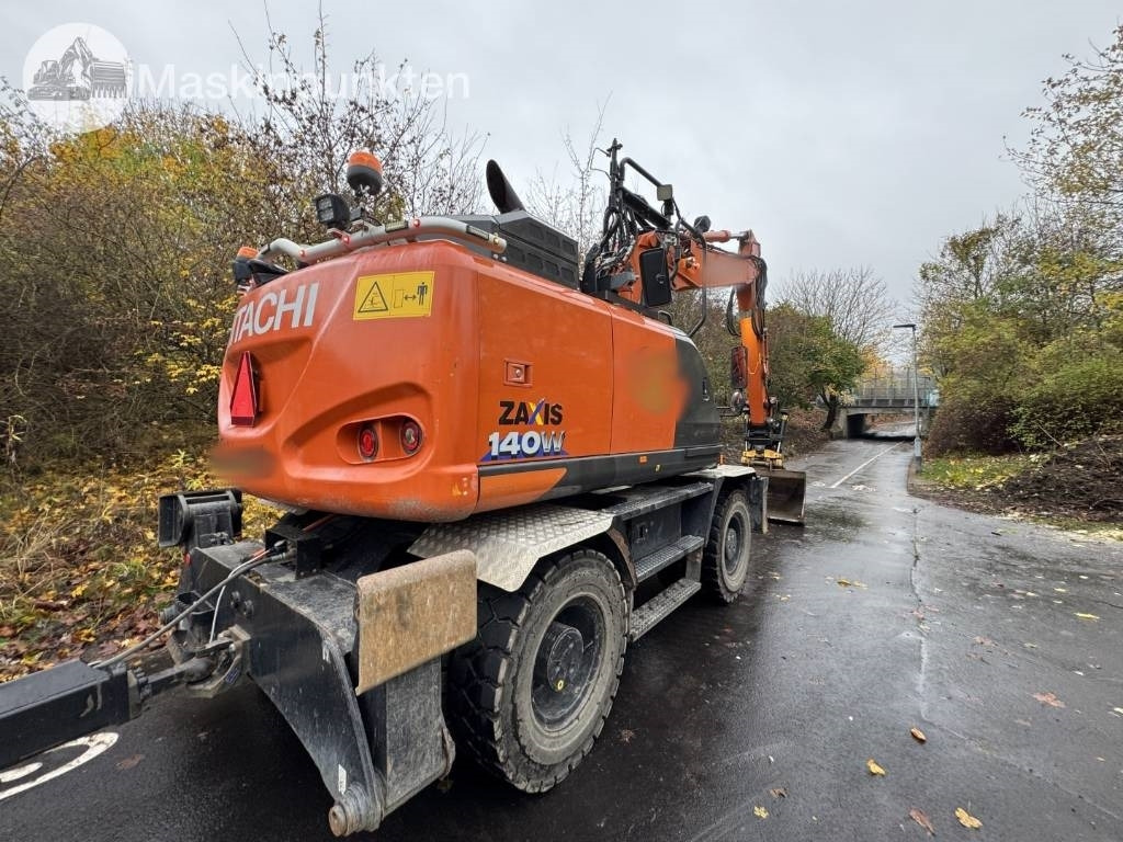 Hitachi ZX 140 W-6 Tippvagn med redskap - حفارة على عجلات: صور 3 Hitachi ZX 140 W-6 Tippvagn med redskap - حفارة على عجلات: صور 3