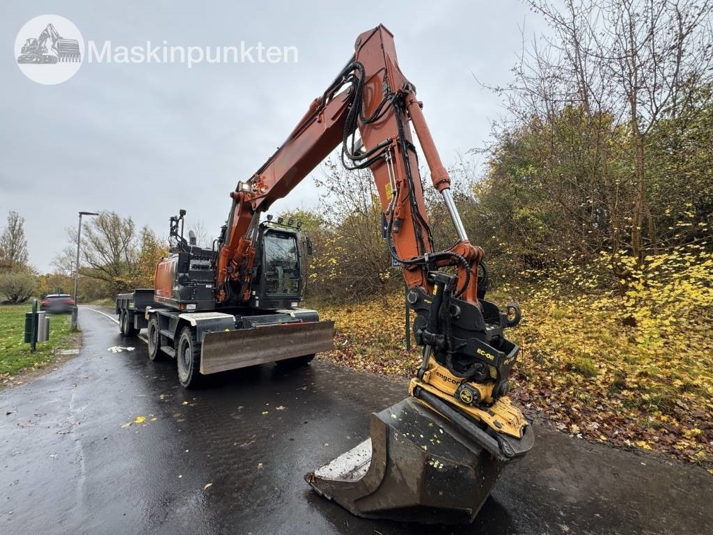 Hitachi ZX 140 W-6 Tippvagn med redskap - حفارة على عجلات: صور 4 Hitachi ZX 140 W-6 Tippvagn med redskap - حفارة على عجلات: صور 4