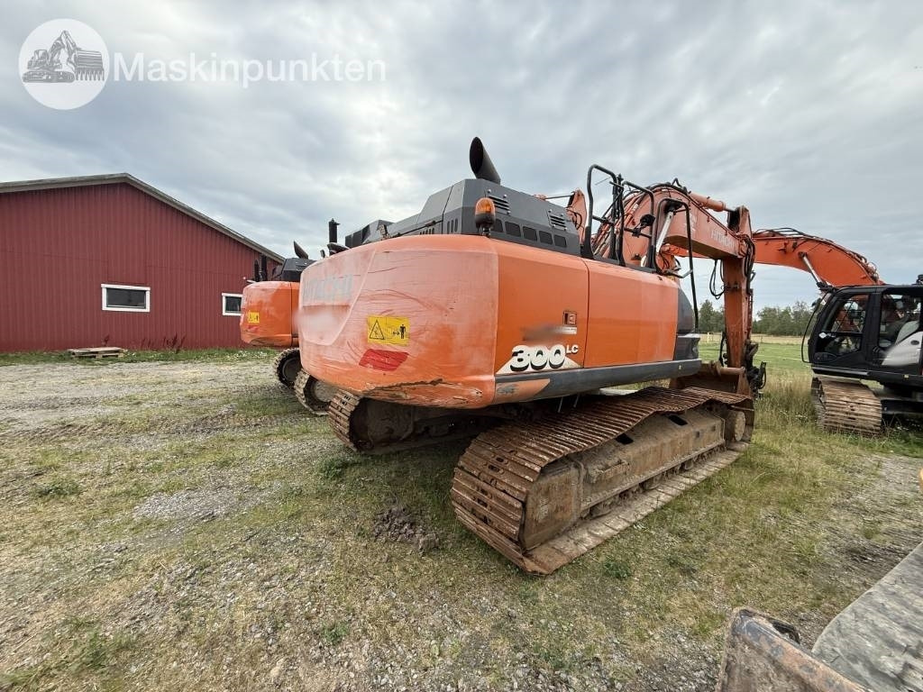 Hitachi ZX 300 LC-6 - حفارات زحافة: صور 5 Hitachi ZX 300 LC-6 - حفارات زحافة: صور 5