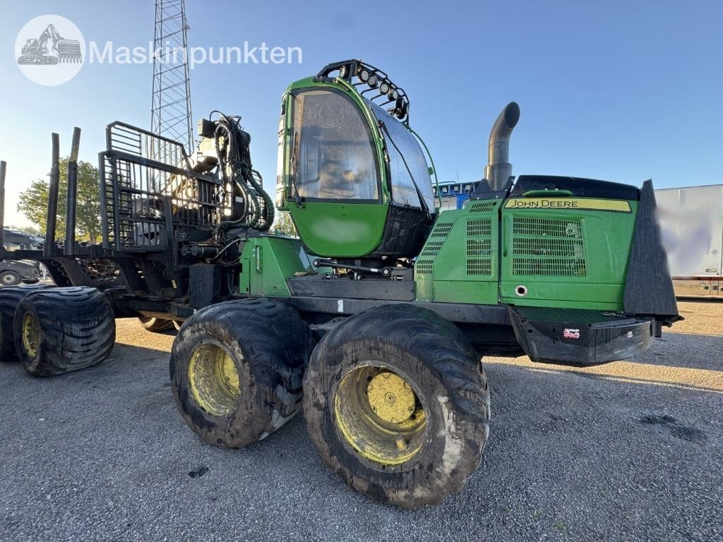 John Deere 1510 E - شاحنات نقل الأخشاب في الغابات: صور 4 John Deere 1510 E - شاحنات نقل الأخشاب في الغابات: صور 4