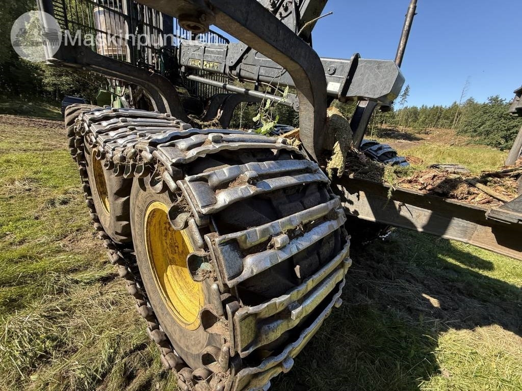 شاحنات نقل الأخشاب في الغابات John Deere 1510 G: صور 42