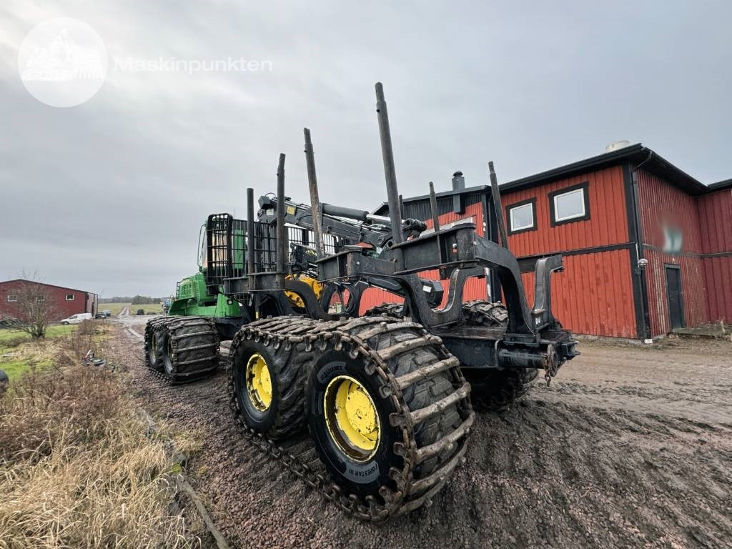 John Deere 1910 G - شاحنات نقل الأخشاب في الغابات: صور 4 John Deere 1910 G - شاحنات نقل الأخشاب في الغابات: صور 4