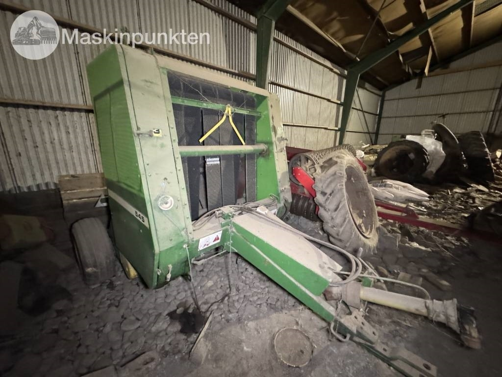John Deere 545 - مكبس القش الدائري: صور 3 John Deere 545 - مكبس القش الدائري: صور 3