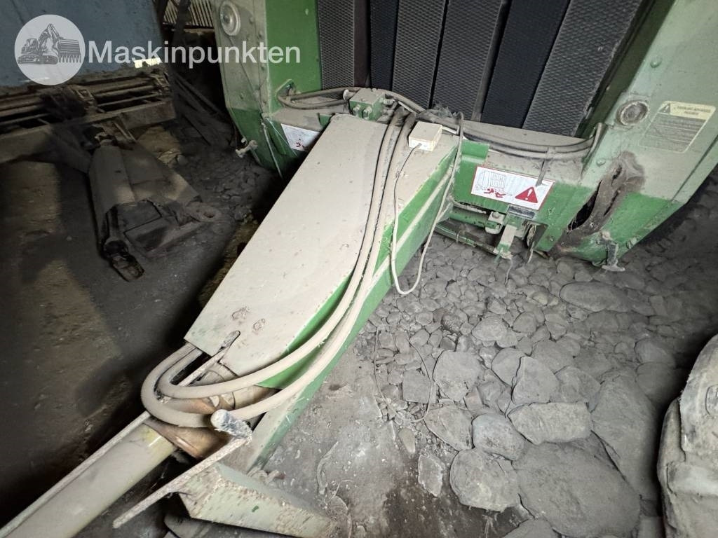 John Deere 545 - مكبس القش الدائري: صور 5 John Deere 545 - مكبس القش الدائري: صور 5