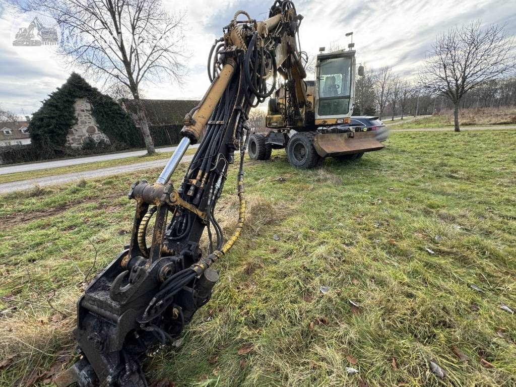 Liebherr A 310 B - حفارة على عجلات: صور 4 Liebherr A 310 B - حفارة على عجلات: صور 4