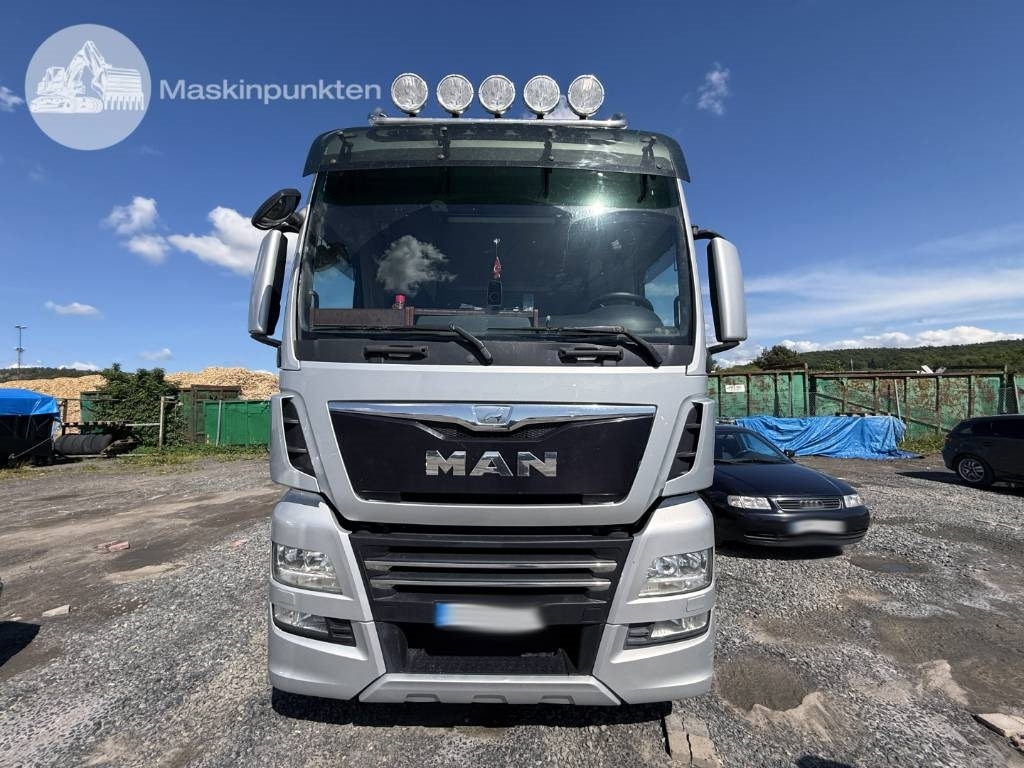 MAN TGX 26.500 Pusher - شاحنة جرار: صور 2 MAN TGX 26.500 Pusher - شاحنة جرار: صور 2