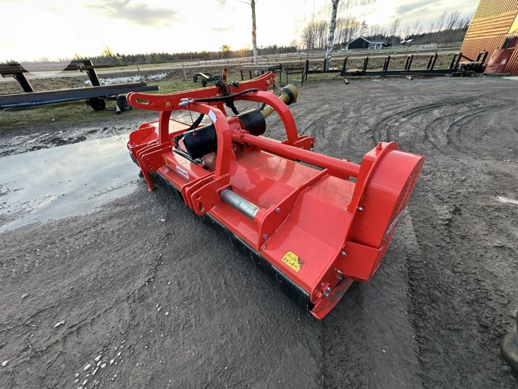 Maschio Buffalo 300 - التقطيع جزازة/ ماكينات قطع الحشائش: صور 3 Maschio Buffalo 300 - التقطيع جزازة/ ماكينات قطع الحشائش: صور 3