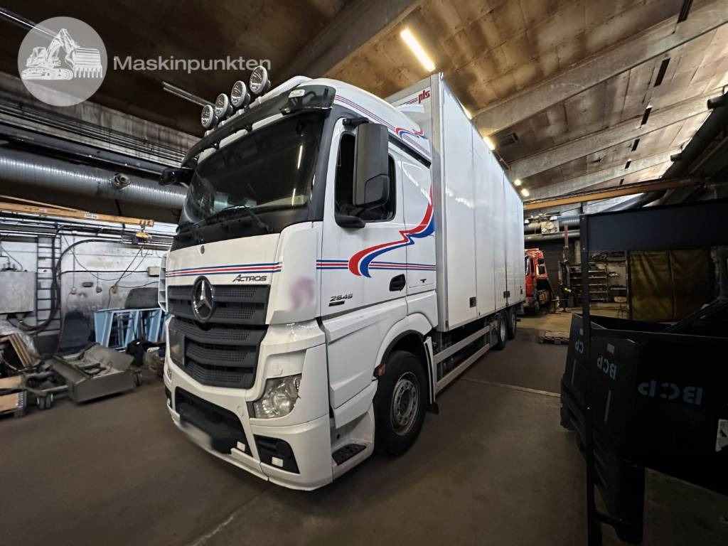 Mercedes-Benz Actros 2545 - بصندوق مغلق شاحنة: صور 1 Mercedes-Benz Actros 2545 - بصندوق مغلق شاحنة: صور 1