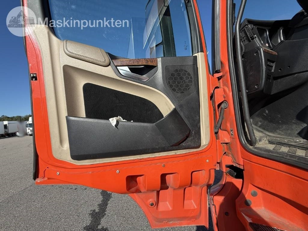 مبردة شاحنة Mercedes-Benz Actros 2551: صور 35 مبردة شاحنة Mercedes-Benz Actros 2551: صور 35