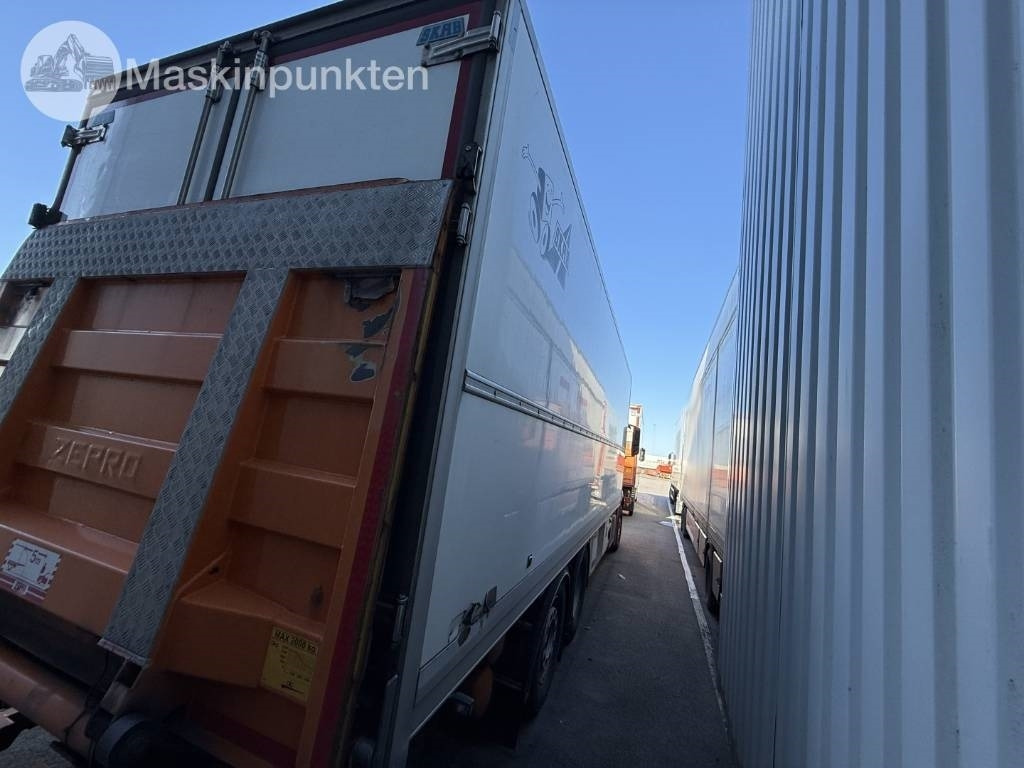 Mercedes-Benz Actros 2551 - مبردة شاحنة: صور 4 Mercedes-Benz Actros 2551 - مبردة شاحنة: صور 4