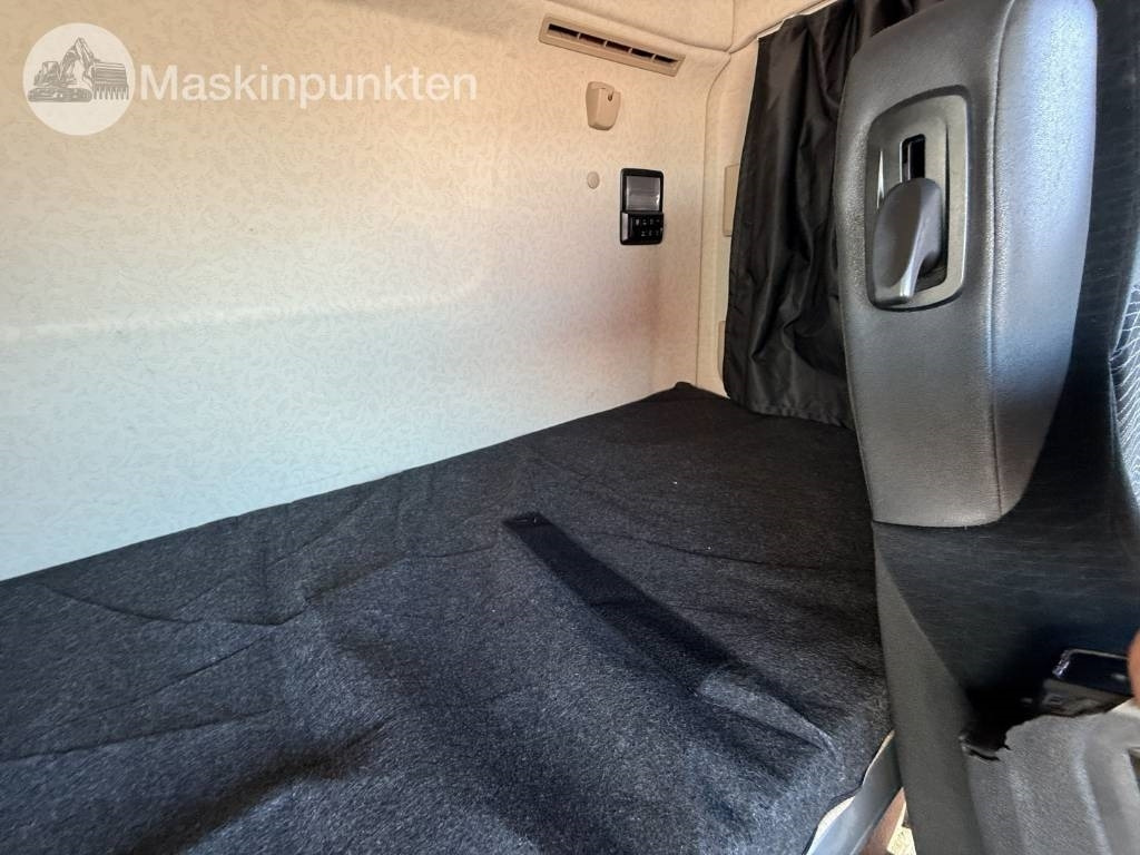 مبردة شاحنة Mercedes-Benz Actros 2551: صور 48 مبردة شاحنة Mercedes-Benz Actros 2551: صور 48