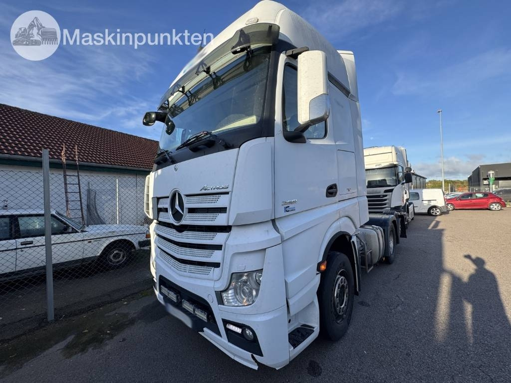 Mercedes-Benz Actros 963-4-C - شاحنة جرار: صور 1 Mercedes-Benz Actros 963-4-C - شاحنة جرار: صور 1