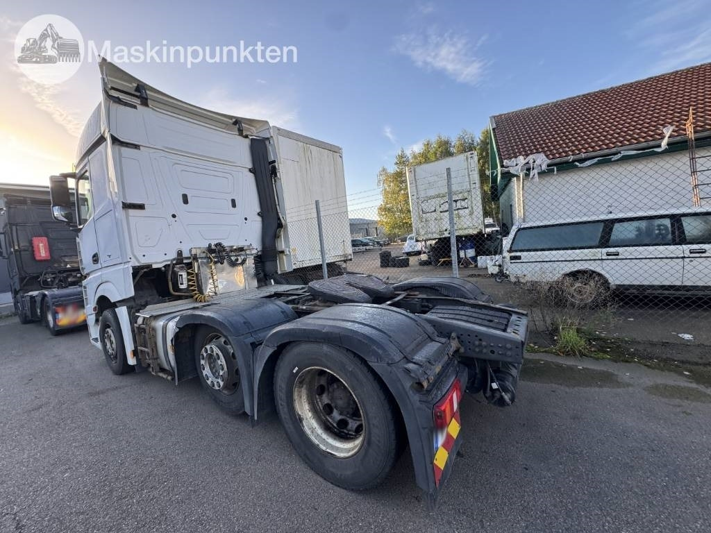 Mercedes-Benz Actros 963-4-D - شاحنة جرار: صور 2 Mercedes-Benz Actros 963-4-D - شاحنة جرار: صور 2