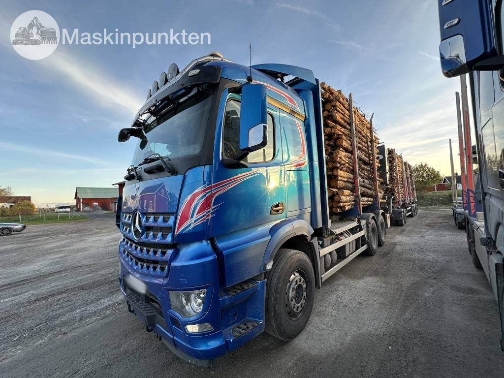 Mercedes-Benz Arocs 2858 timmerbil med kran  - شاحنة قطع الأشجار: صور 1 Mercedes-Benz Arocs 2858 timmerbil med kran  - شاحنة قطع الأشجار: صور 1