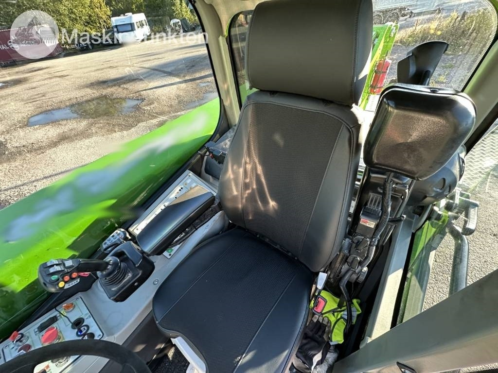 رافعة تلسكوبية Merlo Roto40.30 MCSS: صور 15 رافعة تلسكوبية Merlo Roto40.30 MCSS: صور 15